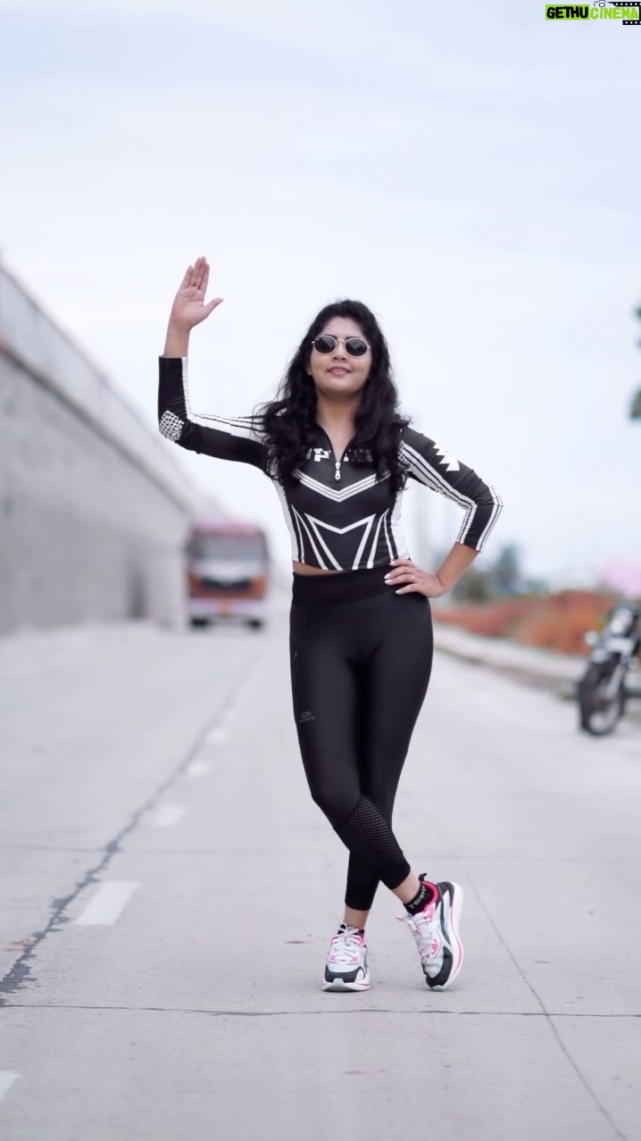 Bindu Gowda - 371.6K Likes - KANMANI❤️ 

#reels #trendingreels #trending #kanmani #manjummelboys #bindugowda #reelsinstagram