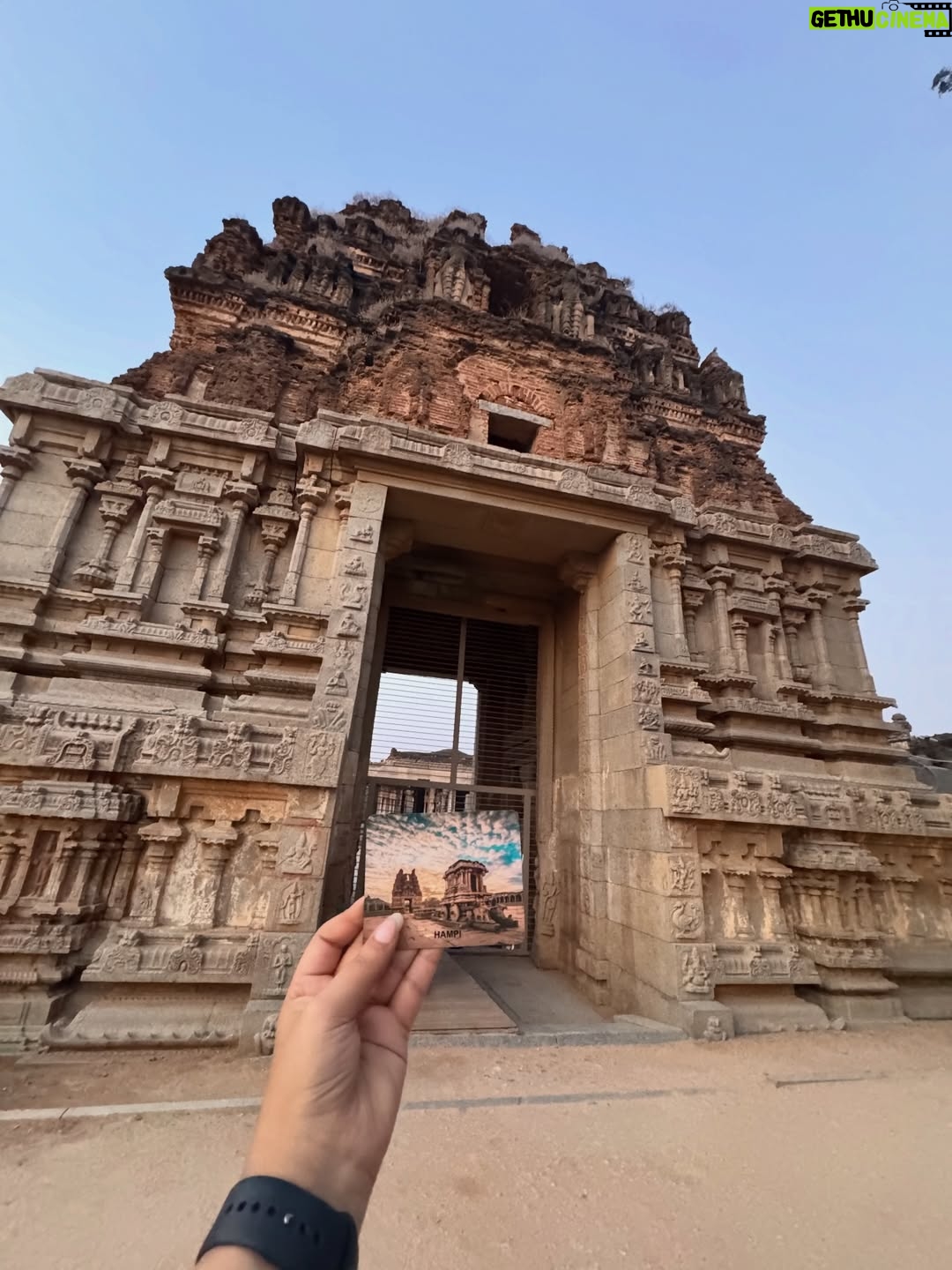Bindu Gowda - 48.4K Likes - Stone Chariot✨🫶🏻

#bindugowda #hampỉ #vijayavittalatemple #stonechariot