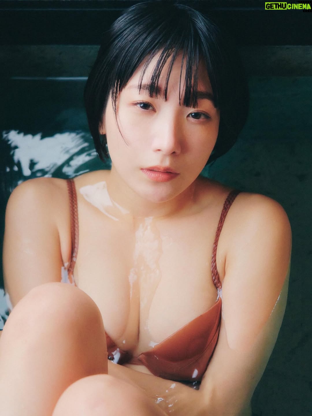 Biru Otsuka - 3.4K Likes - 【お知らせ】
🔶本日の22:00ぐらいからYoutubeでカウントダウン配信します🎉
良かったら一緒に年越してやってください🫶

🔶本日まで！！
ファンティアの方でセールやってます！！
この機会に是非ゲットしてねん💋
https://fantia.jp/fanclubs/132719/products

--------------------------------------------

今年は色んな昨日を出すことが出来ました♡
写真集もDVDも出すことも出来たし
即売会でも色んな作品作れました！！

DVDも写真集も見てくれたら嬉しいです🫶

来年も色んな作品作っていきたいですね☺️
2026年も応援してやってください🙏

今年出したやつでお気に入りのんあったら教えてくださいな！

#グラビア #フォロー #follow #写真集 #思い出 #競泳水着 #フェチ #cosplay #コスプレ #漂亮 #攝影 #ハイレグ #swimwear #japanesegirl #highleg #漂亮 #ハイレグ #可愛 #赞 #性感 #模特 #粉我 #ญี่ปุ่น #หน #เซ็กซี่ #ส่ง #ชอบ #mer