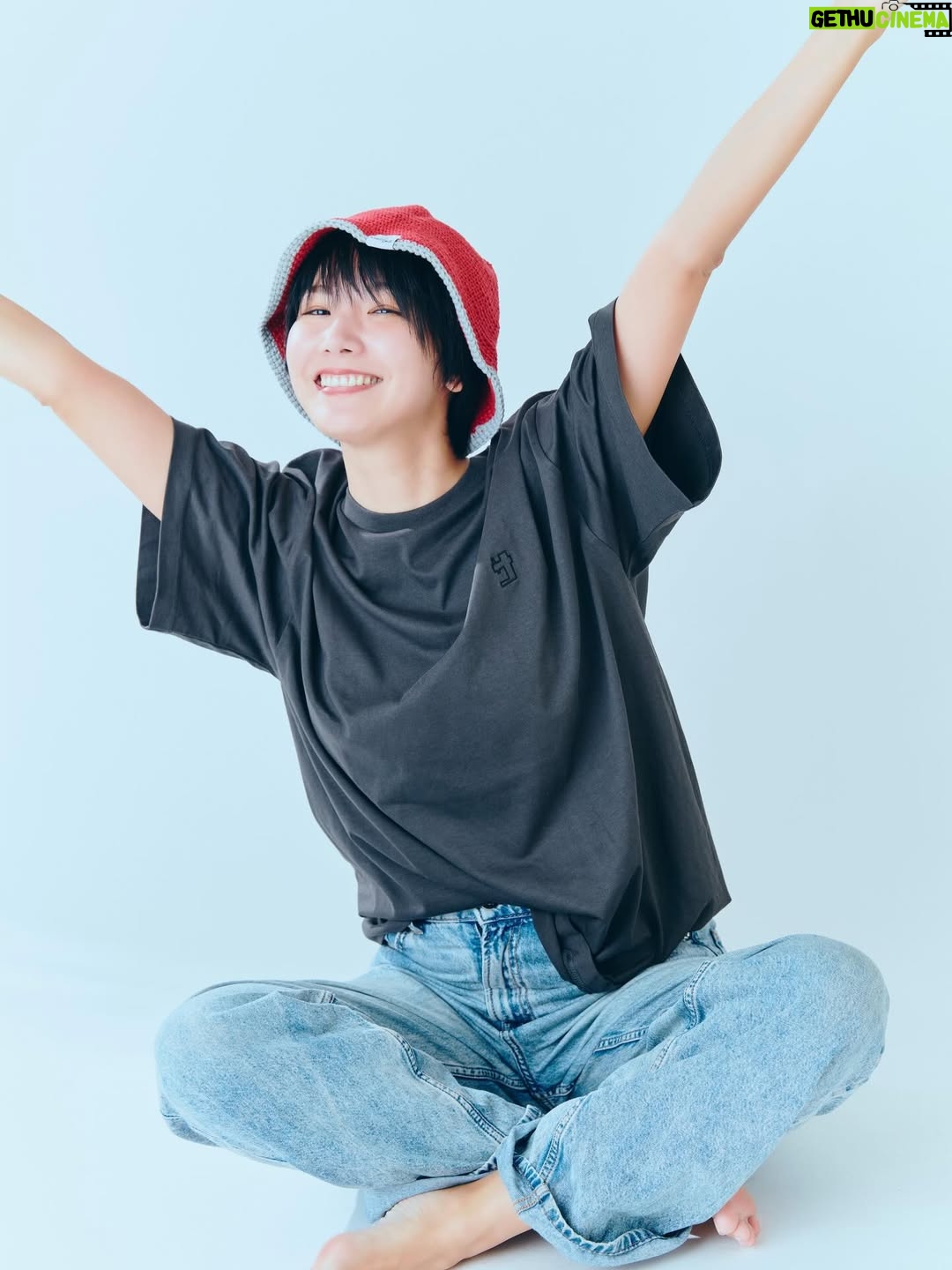 Biru Otsuka - 3.4K Likes - 【お知らせ】
🔶本日の22:00ぐらいからYoutubeでカウントダウン配信します🎉
良かったら一緒に年越してやってください🫶

🔶本日まで！！
ファンティアの方でセールやってます！！
この機会に是非ゲットしてねん💋
https://fantia.jp/fanclubs/132719/products

--------------------------------------------

今年は色んな昨日を出すことが出来ました♡
写真集もDVDも出すことも出来たし
即売会でも色んな作品作れました！！

DVDも写真集も見てくれたら嬉しいです🫶

来年も色んな作品作っていきたいですね☺️
2026年も応援してやってください🙏

今年出したやつでお気に入りのんあったら教えてくださいな！

#グラビア #フォロー #follow #写真集 #思い出 #競泳水着 #フェチ #cosplay #コスプレ #漂亮 #攝影 #ハイレグ #swimwear #japanesegirl #highleg #漂亮 #ハイレグ #可愛 #赞 #性感 #模特 #粉我 #ญี่ปุ่น #หน #เซ็กซี่ #ส่ง #ชอบ #mer