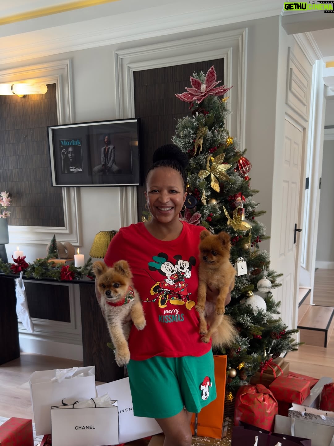 Boity Thulo - 109.1K Likes - The perfect day. 😍 Merry Christmas, my loves! 🎄❤️