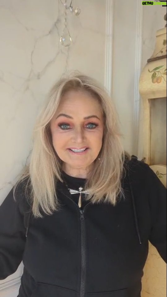 Bonnie Tyler - 4.1K Likes - Tickets are on sale now for Manchester, London and Cardiff. Roll on March – hope to see you there! 💥