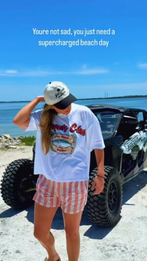 Brianna Murphy Instagram - The ultimate way to start the week @sidexside_stpete