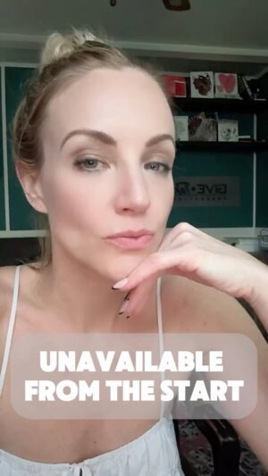 Brianne Davis Instagram - If someone is unavailable from the beginning, don’t wait for them to change.

💬 Have you ever chased someone emotionally unavailable?

#datingadvice #toxicrelationships #healingjourney #selfworth #briannedavis