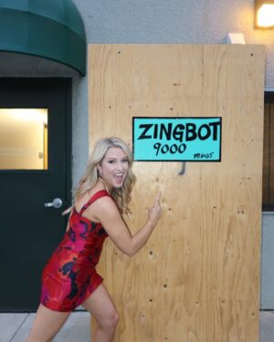 Britney Haynes Instagram - Had the best time hosting BBies on tonight’s BB Unlocked!  A late award for best 📸 goes to @thetaylormack, a girl who knows her way around the glam cam. Thanks for having me @bigbrothercbs @thetaylormack @chelsiebaham @derricklevasseur ❤️ 🤖 🏠