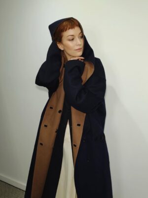 Britt Lower Instagram - bundle up out there

🫶🏻

wearing @kallmeyerofficial 
styled by: @rosefordestudio 
make-up: @lisaaharon 
hair: @kennaland_brooklyn 

thank you, @sagaftra for great evening