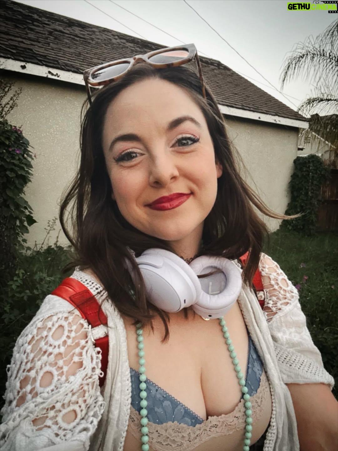 Brittany Curran - 1.5K Likes - 🎶It’s the woman in you that makes you want to play this game🎶

🌞🍃🤎🎀