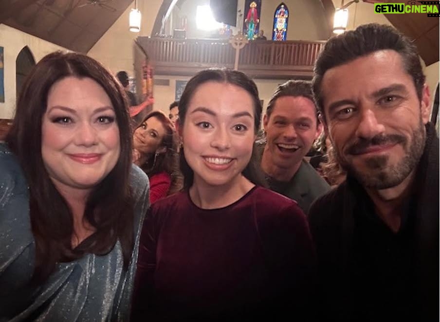 Brooke Elliott - 17.1K Likes - Season 4 Christmas Episode... In an attempt to take sweet pics, a photobomb frenzy ensued. I love this cast so much. Never change. Also a special shoutout to @heatherheadley and her beautiful voice in this episode. #jonbridell #christmasismyfavorite #merrymags