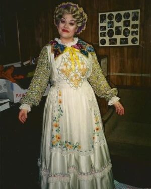Brooke Elliott Instagram - Flashing back to my Broadway days, pre Sweet Mags/Drop Dead Diva.  Disney’s Beauty and the Beast will always be significant to me because it’s the show that gave me my Equity Union card and it was my 1st Broadway tour.  I got to wear these beyond amazing costumes for 2 1/2 years! 
#TBT
#sugarbowlbevel 
#mrspottspoursitout 
#madamewardrobe
#givingvillagepeople