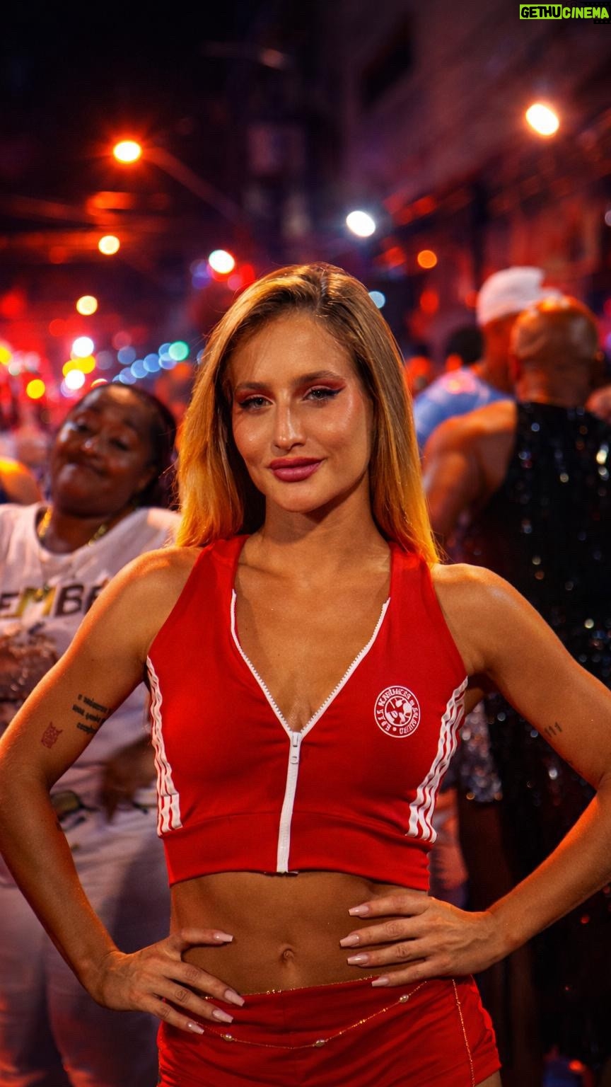 Bruna Griphao - 88.1K Likes - Na mirandela foi MÁGICO! 

(ps pra cara do meu pai o ensaio todo 🥹)
