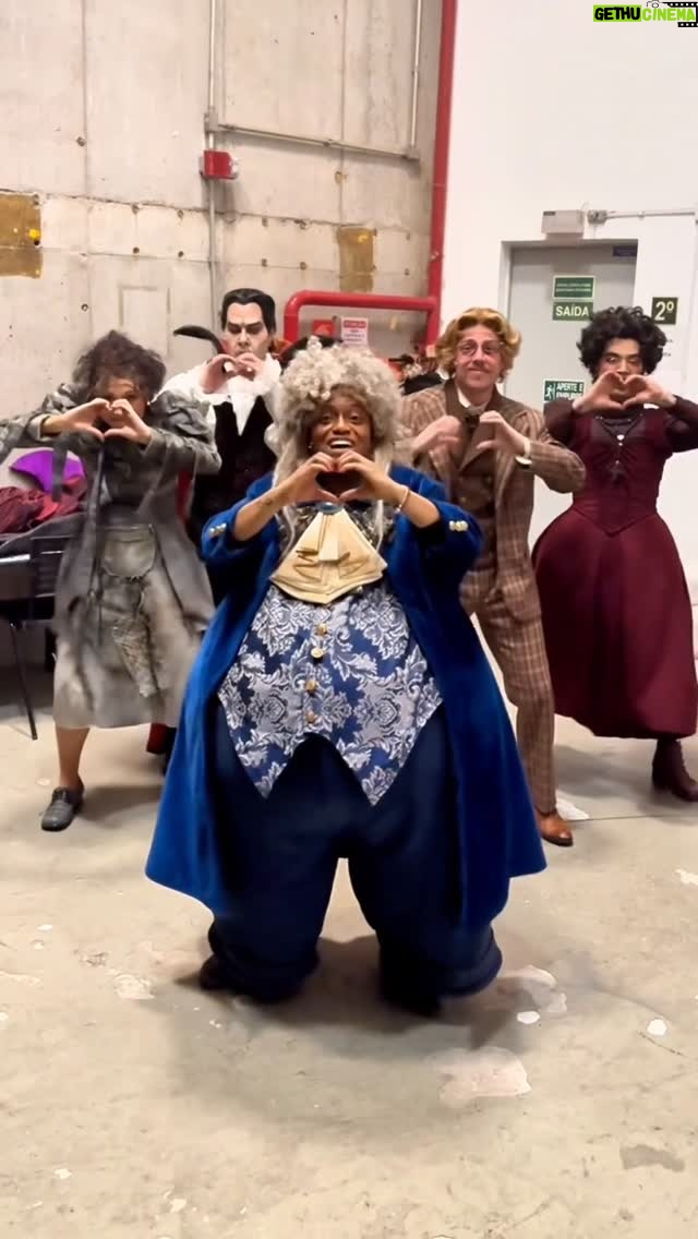 Bruna Guerin - 6K Likes - Se amar tá brabo, a gente dança 🤣💜 Vem assistir @draculanoteatro, a temporada tá acabandooooo, ficamos até dia 12/10 no @teatrobravos

Escute e assista #boracomeragua ? Link na bio 👆🏾