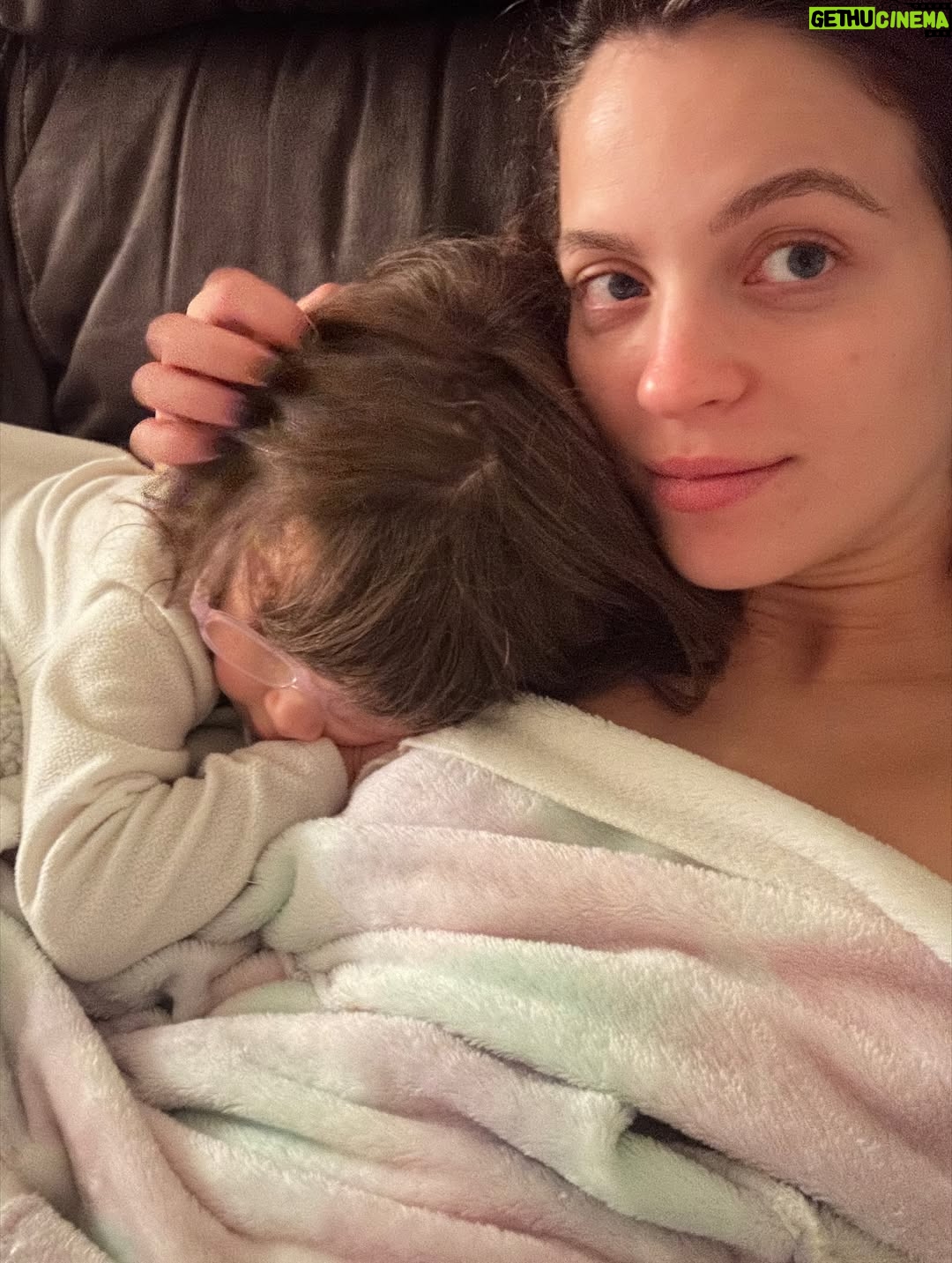 Bruna Quintas - 8K Likes - Entre passeios em sítios bonitos, festas de Halloween e obras da casa, este bebé está quase a chegar.. 💖