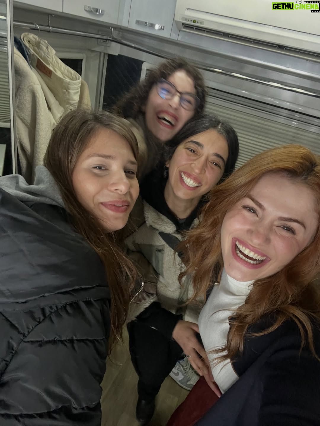 Burcu Cavrar - 160.5K Likes - 🫂Bizimkiler