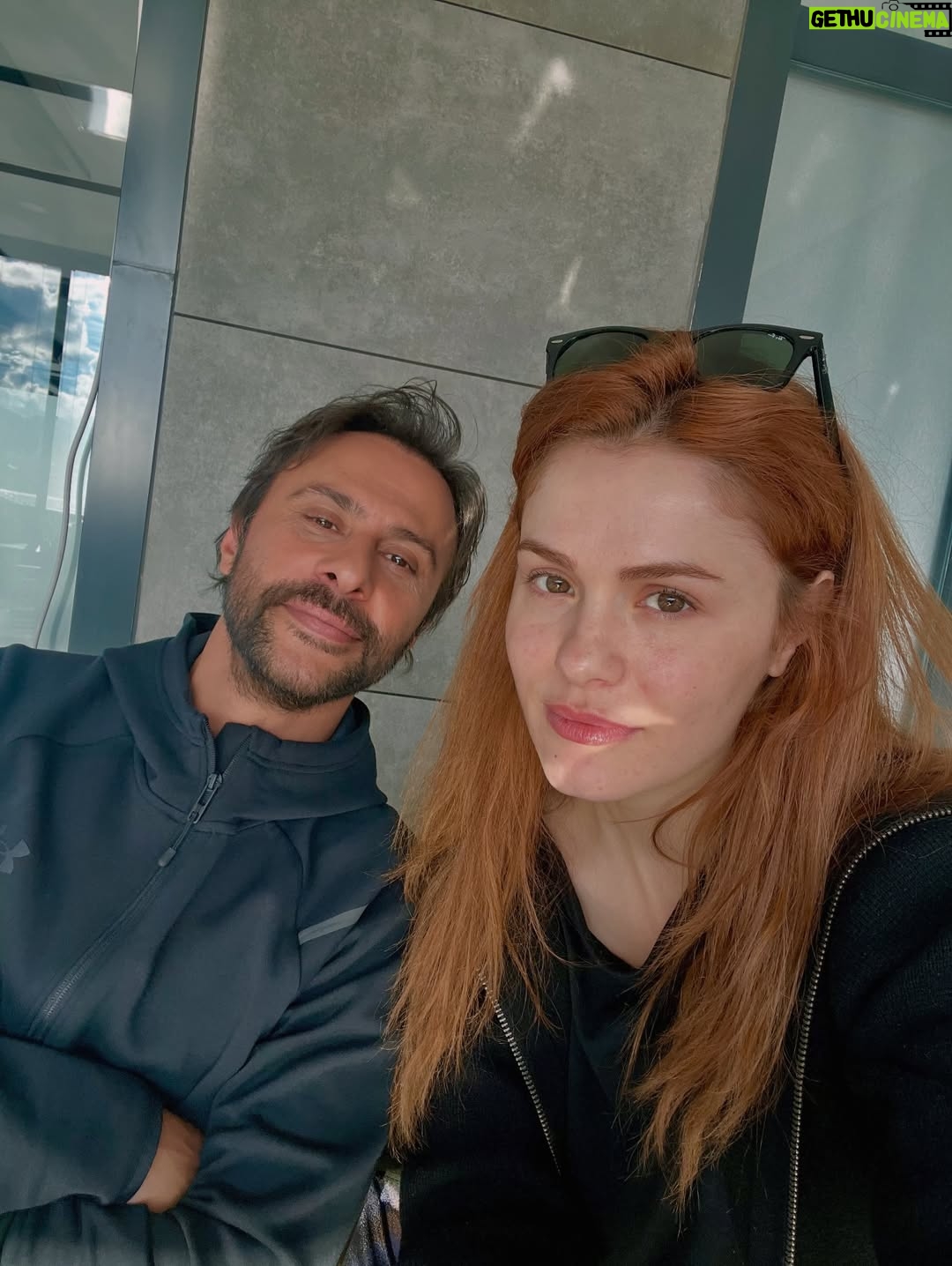 Burcu Cavrar - 146K Likes - Bizim dump sevdası😝