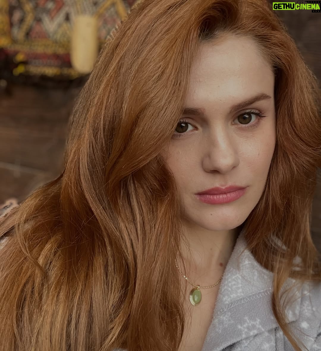 Burcu Cavrar - 139.6K Likes - 🧡