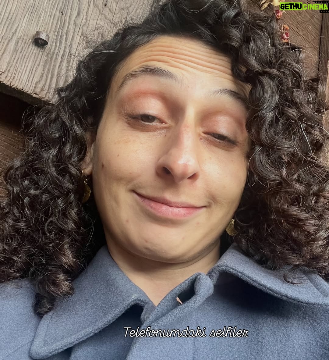 Burcu Cavrar - 139.6K Likes - 🧡