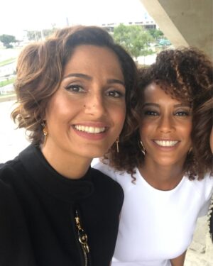 Camila Pitanga Instagram - Taís

Te celebramos! 

Hoje seu aniversário é o dia da Marcha das Mulheres Negras. Seu sucesso, sua caminhada de luta é inspiração para meninas e mulheres de todos os cantos do país. 
Sua gargalhada inconfundível, sua voz firme nas horas necessárias, seu Méier que se traduz inúmeras vezes em bem viver a sofisticação do simples, é o que estou cá pinçando como elementos únicos da sua beleza e autenticidade. 

Louvo a nossa amizade. 
Louvo nossas conversas sérias. 
Celebro seu aniversário desejando que vc sonhe e se realize cada vez mais. 
Estarei sempre de mãos dadas contigo! 

Feliz aniversário namorada! 

Camila