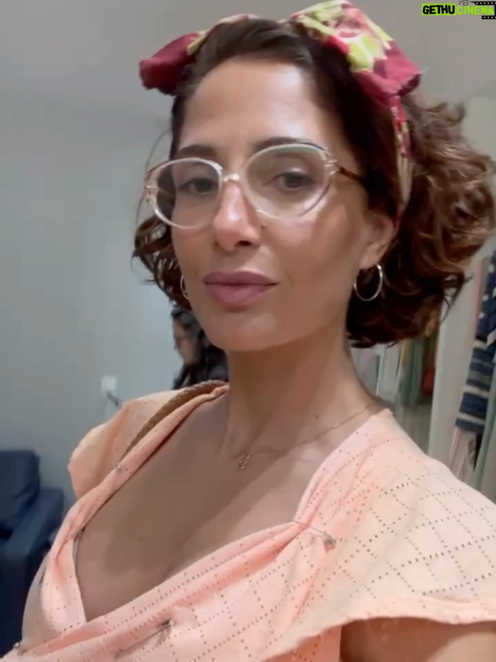 Camila Pitanga - 88.3K Likes - Eu não queria que soubessem assim, de repente… Mas o tempo passa, e chega uma hora que o corpo fala e a gente não consegue mais esconder. Foram nove meses, guardando no peito essa notícia transformadora, e agora... não dá mais para fingir que não está acontecendo. Sim… ELA VOLTOU!

Ellen está de volta amores, GRÁVIDA (Não sou eu!!! 🤣🤣) e pronta para virar a história de cabeça para baixo!! Então fiquem ligados no episódio de hoje para não perderem as reviravoltas reservadas para a nossa Ellen!! 💥 Hoje na novela Dona de Mim. Na @tvglobo ❤️🌹