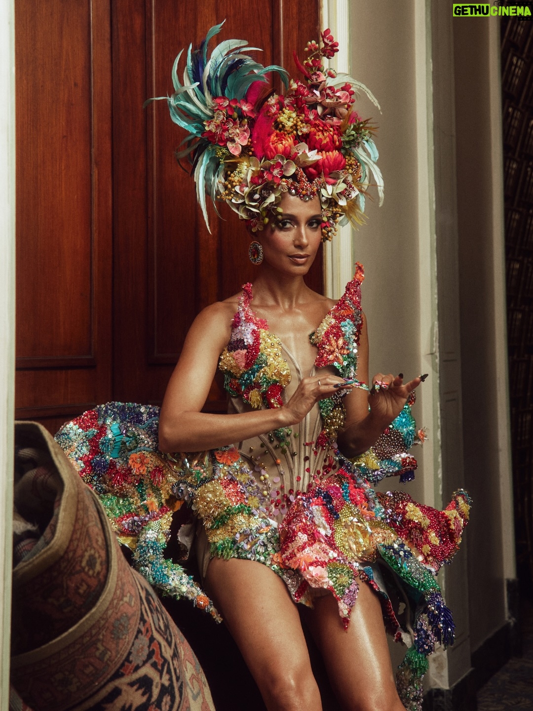 Camila Pitanga - 44.3K Likes - Que alegria anunciar que este ano vou ser a Rainha do Baile do Copa! Pra quem ama e vive o Carnaval do Rio, como eu, é uma honra fazer parte dessa festa icônica, que há mais de 100 anos marca a folia carioca. E Vamos celebrar a brasilidade no maior Carnaval do mundo! Não poderia me deixar mais feliz.

@belmondcopacabanapalace 
#belmond #copacabana #riodejaneiro