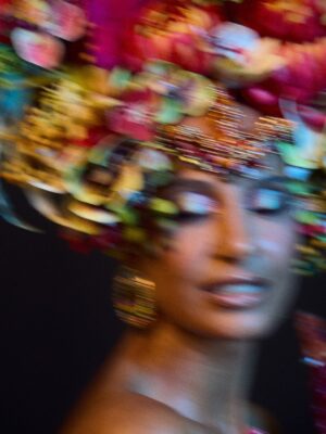 Camila Pitanga Instagram - Que alegria anunciar que este ano vou ser a Rainha do Baile do Copa! Pra quem ama e vive o Carnaval do Rio, como eu, é uma honra fazer parte dessa festa icônica, que há mais de 100 anos marca a folia carioca. E Vamos celebrar a brasilidade no maior Carnaval do mundo! Não poderia me deixar mais feliz.

@belmondcopacabanapalace 
#belmond #copacabana #riodejaneiro
