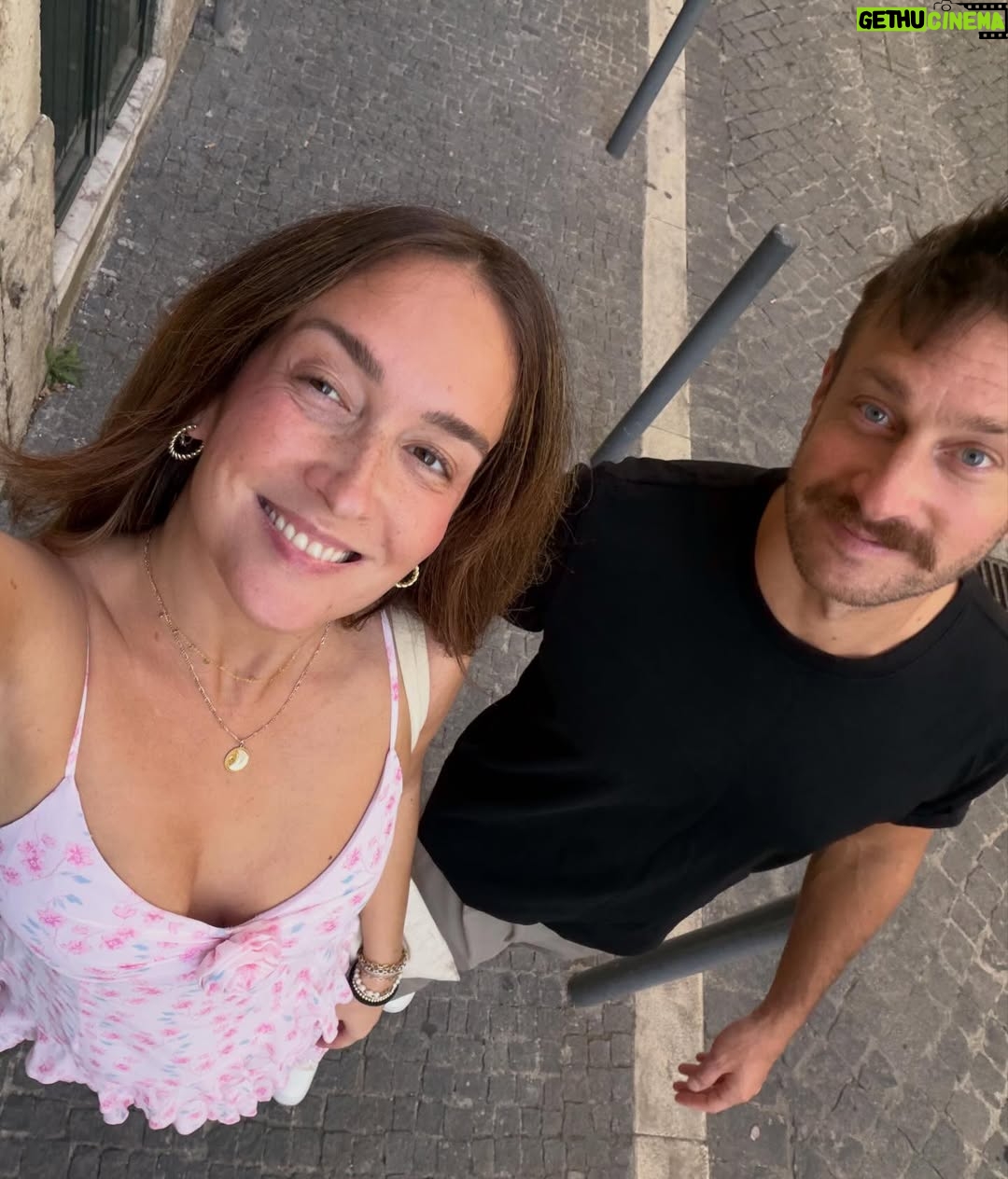 Camille Dufresne - 1K Likes - Souvenirs du Portugal 🇵🇹 ☀️