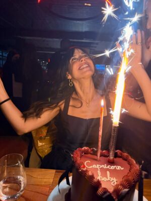 Candelaria Molfese Instagram - Una noche soñada con los míos! Que lindo cumplir 35 años rodeada de tanto amor! Gracias x todos los saludos ! Y por este lindo festejo! Feliz domingoooo ❤️🫶🏻😍