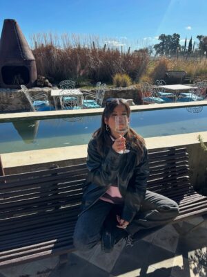 Candelaria Molfese Instagram - Alo!!!! Esta escapada sí que valió la pena ! Estuve en @carmeloresortandspa 
Y no puedo creer lo lindo que es !!! Tengo un notición para darles! Ustedes también pueden ir ! Con el código “cande30” todos los que escriban esta semana (es decir hasta el domingo 17) tienen el 30% de descuento en su estadía para los meses de “ agosto, septiembre y octubre”  pueden hacerlo al teléfono  598 91 694 511
Yo se lo que les digo les va a encantar !!!! Es un sueño!!!! 
Yo lo disfruté full romántica pero hay para todas las opciones !!!