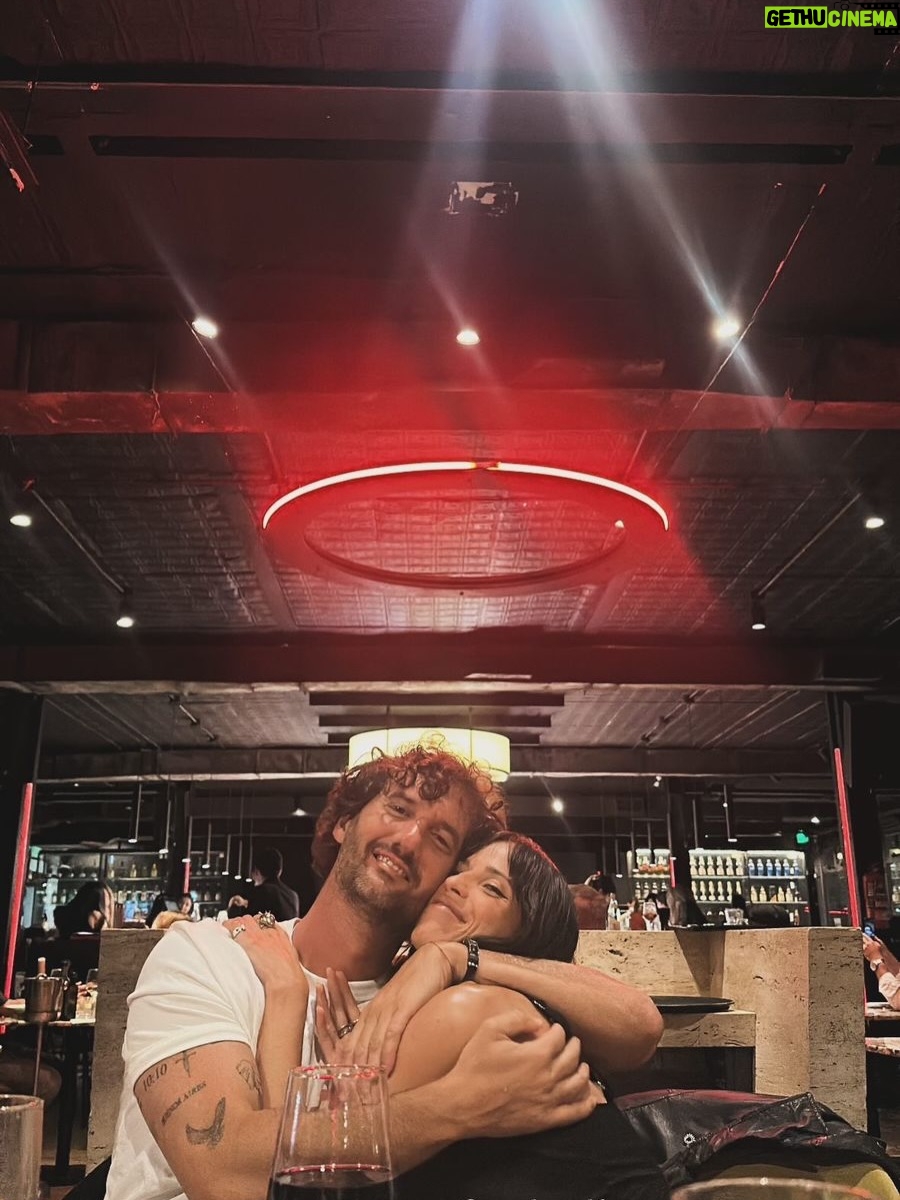 Candelaria Molfese - 36.1K Likes - Una noche soñada con los míos! Que lindo cumplir 35 años rodeada de tanto amor! Gracias x todos los saludos ! Y por este lindo festejo! Feliz domingoooo ❤️🫶🏻😍