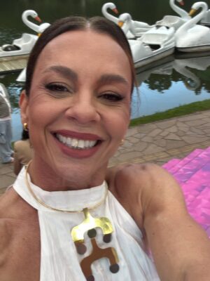 Carla Marins Instagram - Caldeirão do Mion de Ano Novo! Foi muuuito divertido! Amei estar com vocês!