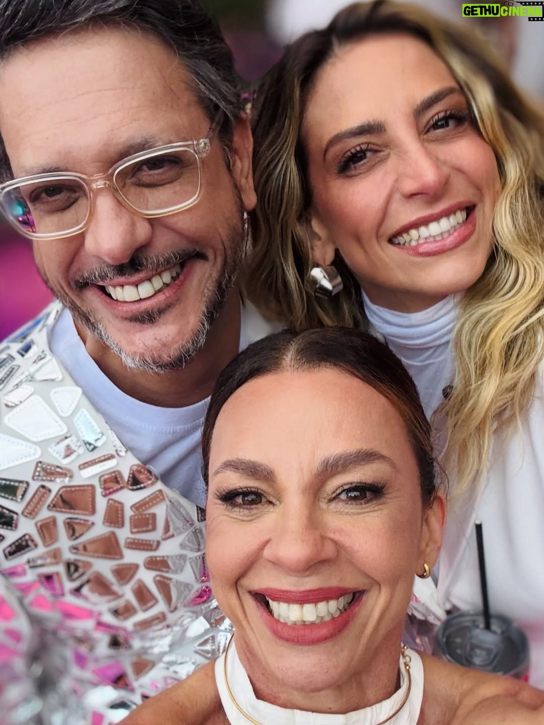 Carla Marins - 18.8K Likes - Caldeirão do Mion de Ano Novo! Foi muuuito divertido! Amei estar com vocês!