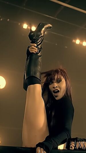 Carmit Bachar Instagram - 1 BILLION views. 🤍
What an incredible moment to celebrate our roots, our journey, and the magic we created together. So deeply grateful to the fans who’ve loved this from day one and kept it alive all these years. Every single one of us brought something unique—and that’s what made it what it was. Thank you for being part of this legacy. ✨
and of course ❤️‍🔥 to the one and only @snoopdogg 🔥
#Grateful #Buttons #1Billion #PCD