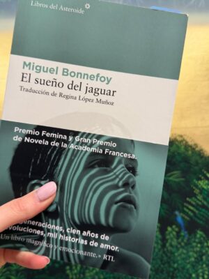 Carolina Padrón Instagram - 1. Leila es una periodista maravillosa y este libro es una joya.
2. No fui muy fan, pero por aquí se los dejo. Siento que tiene un lenguaje muy rebuscado que hace que la historia no fluya.
3. Siempre Gabo. Releyendo esa pieza periodística que ficcionó a partir de entrevistas.
4. Este libro es una JOYA. Realismo mágico desarrollado en Maracaibo, Venezuela, donde nací. Es un libro precioso
20/2025