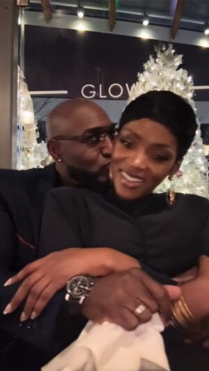 Caroline Chikezie Instagram - New Year - Same Joy! #2026 ✨
🙏🏾❤️🥂🍾