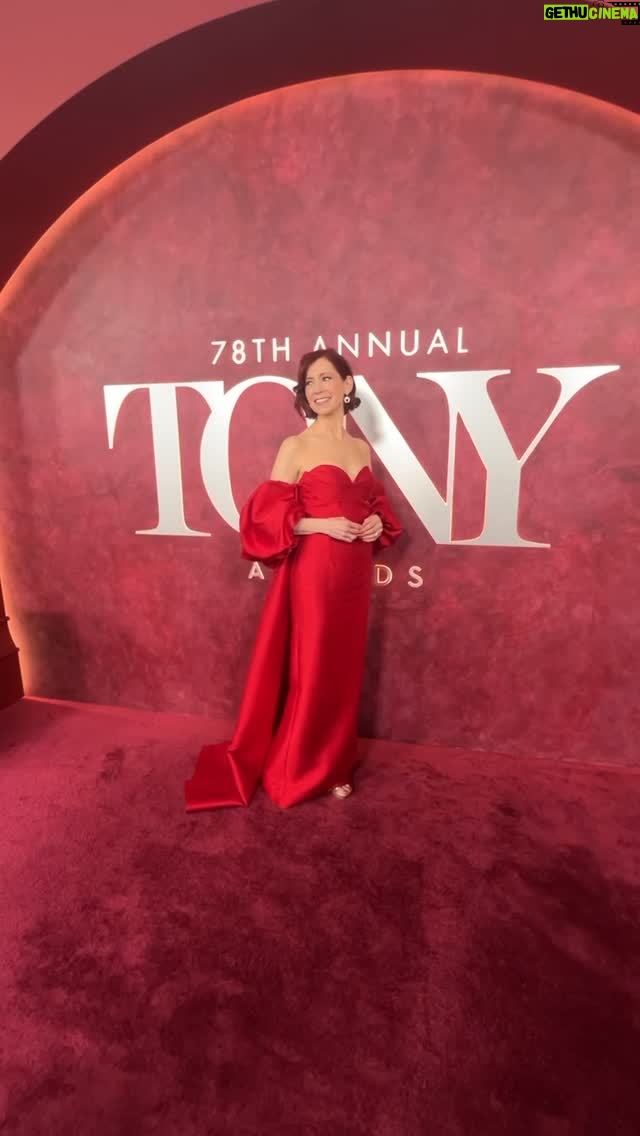 Carrie Preston - 3.1K Likes - @elsbethcbs star @carriepreston takes on @thetonyawards #redcarpet! #awardshow #broadway #tvshow