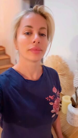Catalina Palacios Instagram - Iré paso a paso y con muchísima felicidad en mi ser! Compartiendo la transformación de mi casa De Santiago!
Es que estoy tan feliz de haber regresadoooo no saben cómo!
💕