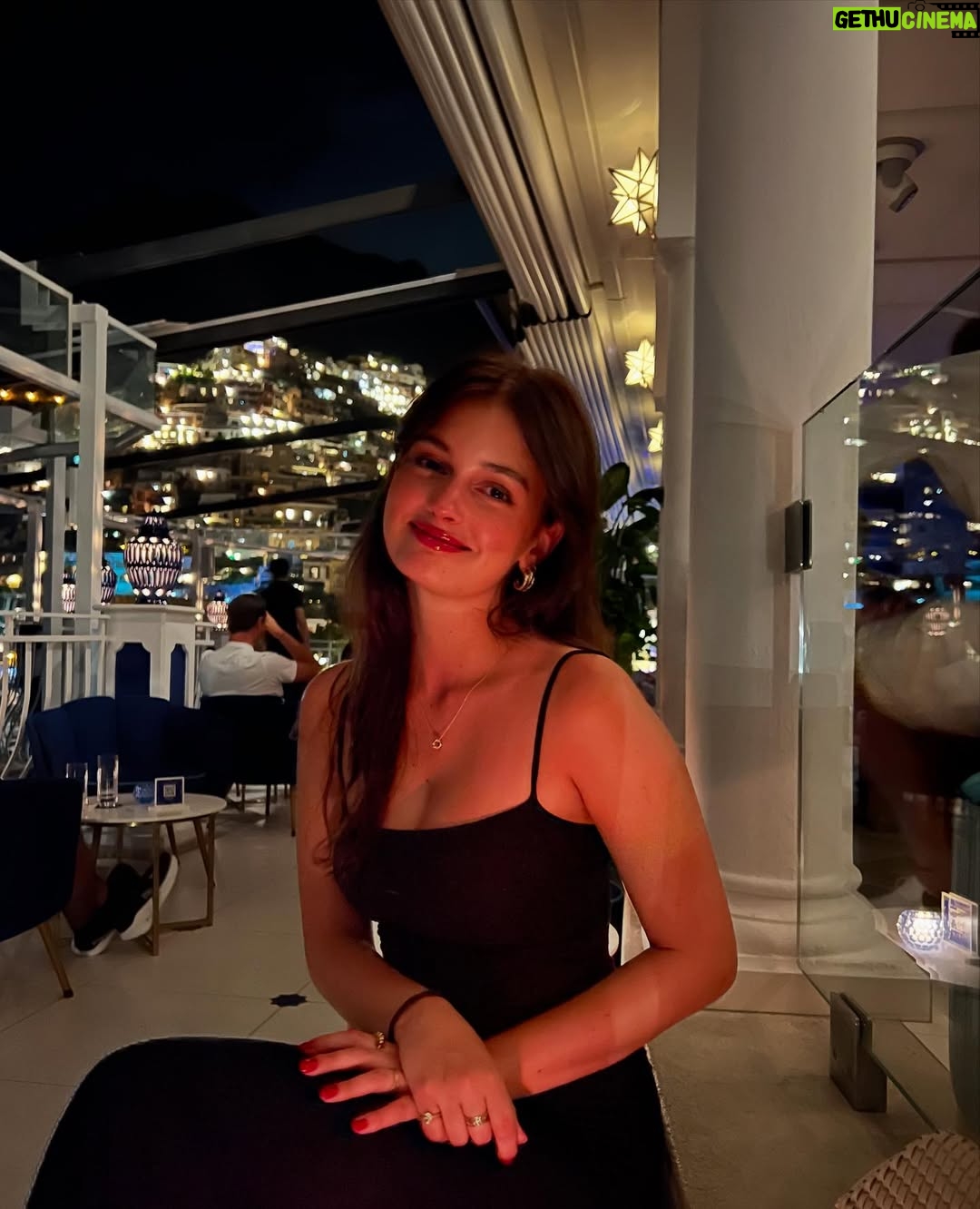 Catarina Rebelo - 7.3K Likes - july 🎞️🫐