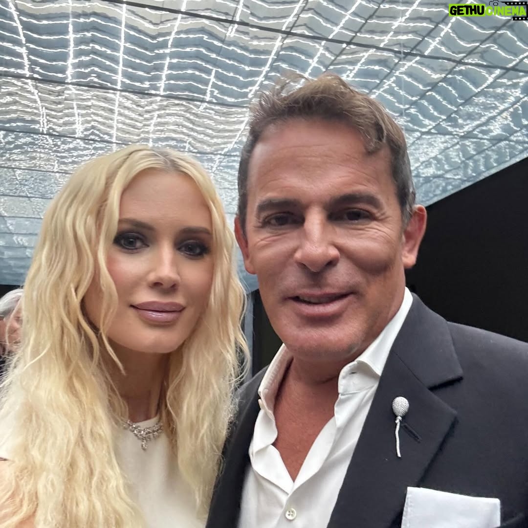 Celesta Hodge - 2.5K Likes - @moca gala 2025
with the multitalented @eugeniolopezal #joannaburton #wendyschmidt #nancypolosi #frankgary