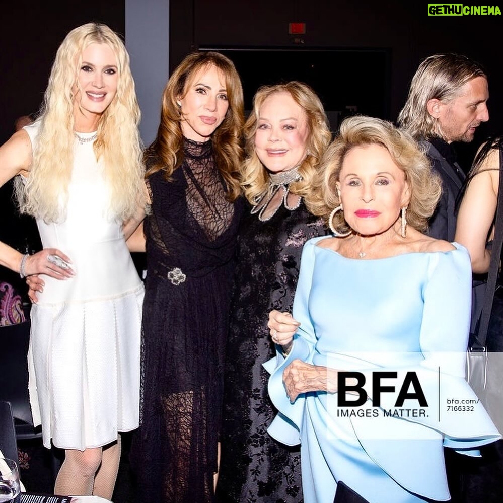 Celesta Hodge - 2.5K Likes - @moca gala 2025
with the multitalented @eugeniolopezal #joannaburton #wendyschmidt #nancypolosi #frankgary
