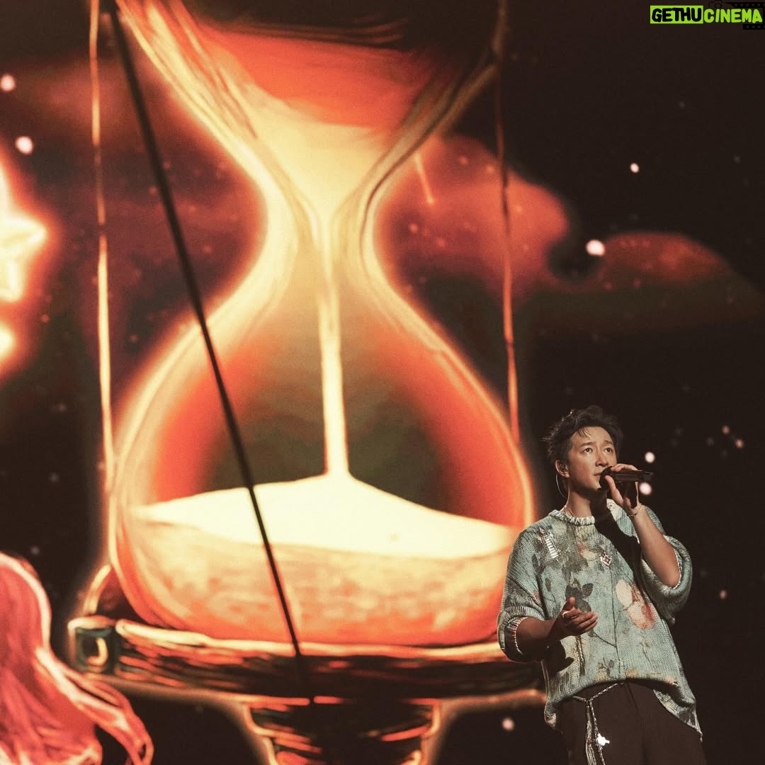 Celina Jade - 4.8K Likes - Hubby @realhangeng rocked it at his 20th anniversary concert in Beijing on Saturday! Nature was the perfect backdrop as he unknowingly called on the rain & storm with all his water themed songs and lyrics 🤭. It was a true spectacle. Proves to show one must always follow their heart and do what they love as the universe will support and things will flow. Never waste a gift God’s given you. Im a proud wife! Thanks to all our friends and family and wonderful 庚饭 that came to support! 💛 Our little one was so proud to be daddy’s girl and the tiny one in my belly was kicking and dancing to daddy’s music the whole time.