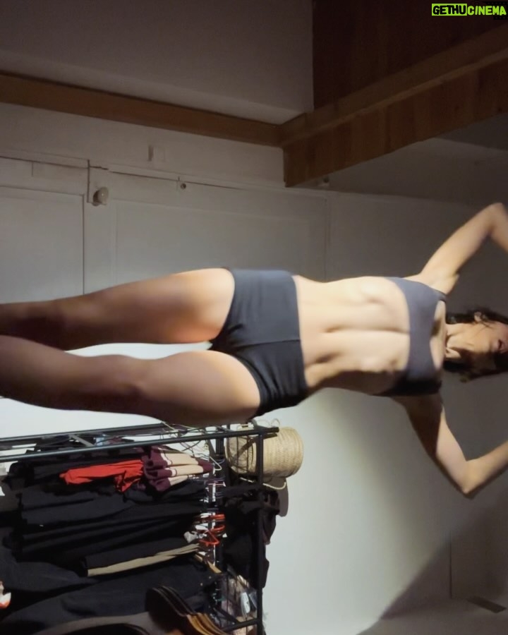 Chabeli Sastre González - 2.2K Likes - 