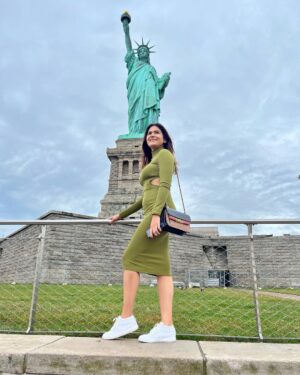 Chahat Arora Instagram - Out of my bucket list!! 🦋
Some khushiyan need no filters 🫶
#mylady #statueofliberty #newyork #newyorkcity #newyorkdiaries #blessed #happiness #goodday #instapost #travel #travelblogger