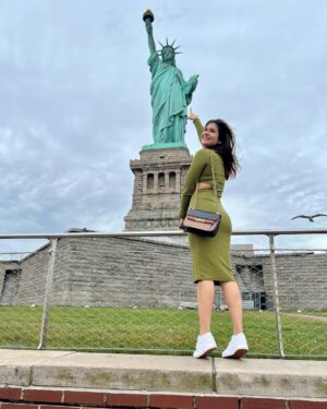 Chahat Arora Instagram - Out of my bucket list!! 🦋
Some khushiyan need no filters 🫶
#mylady #statueofliberty #newyork #newyorkcity #newyorkdiaries #blessed #happiness #goodday #instapost #travel #travelblogger