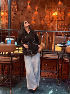 Chaitanya Instagram - Outfit check 2….
Top : Pantaloons
Pant :Westside