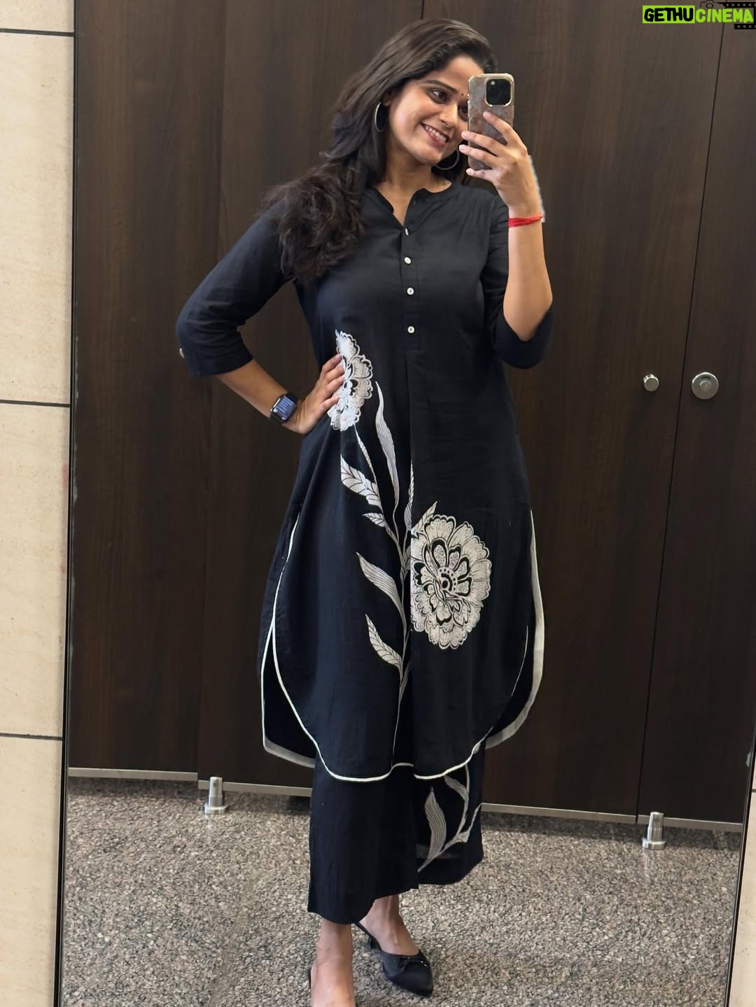 Chaitanya - 3 Likes - 🖤💫