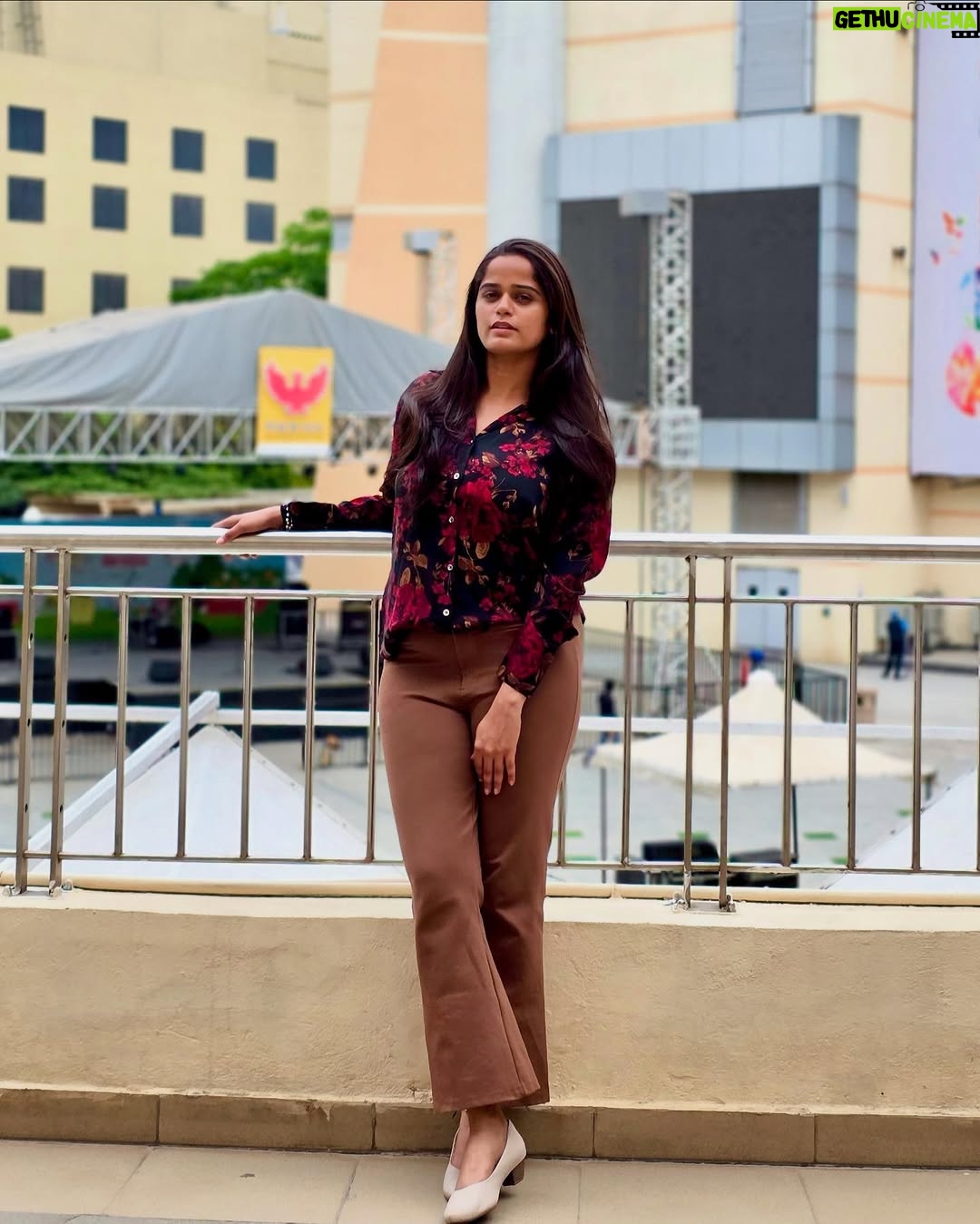 Chaitanya - 3 Likes - I’m the kind of person who doesn’t worry about wt others say behind my back … if they don’t have the courage to say it to my face, it doesn’t matter to me…💫