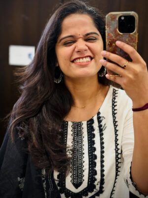 Chaitanya Instagram - Outfit check 3 : this outfit has become one of my fav very elegant and looks so good on me by Aurelia…
#instagram #insta #instapic