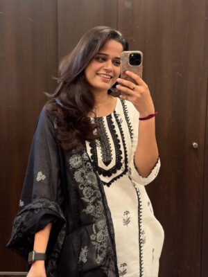 Chaitanya Instagram - Outfit check 3 : this outfit has become one of my fav very elegant and looks so good on me by Aurelia…
#instagram #insta #instapic
