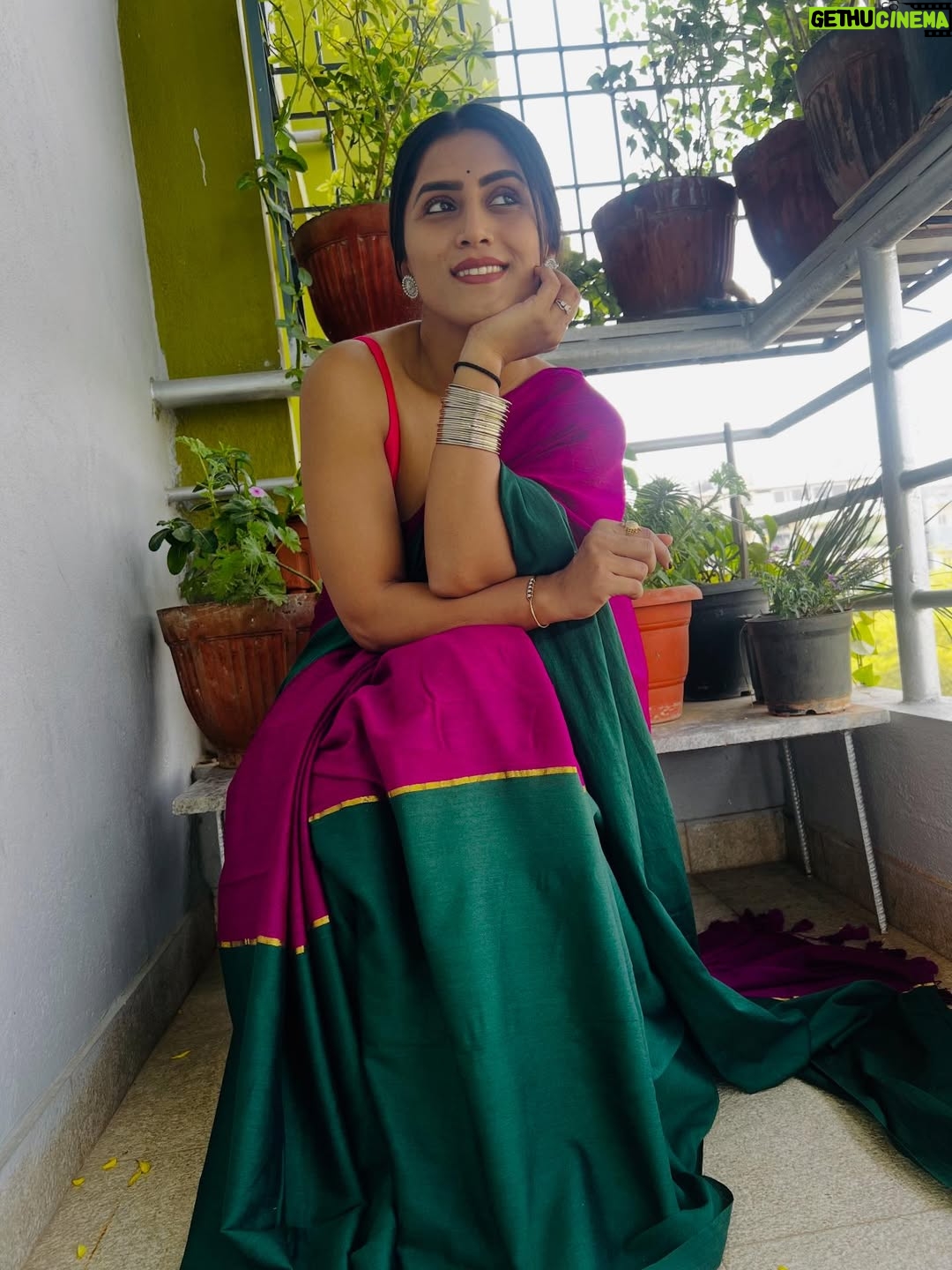 Chandana Gowda - 3 Likes - Wearing the absolute favourite 

@suta_bombay 
@sutaqommunity 

#saree #sareefashion #instamood #sareelove #sutabombay