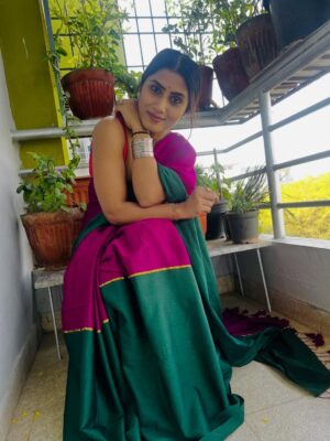 Chandana Gowda Instagram - Wearing the absolute favourite 

@suta_bombay 
@sutaqommunity 

#saree #sareefashion #instamood #sareelove #sutabombay