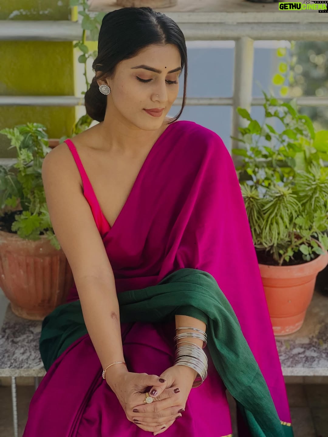 Chandana Gowda - 3 Likes - Wearing the absolute favourite 

@suta_bombay 
@sutaqommunity 

#saree #sareefashion #instamood #sareelove #sutabombay